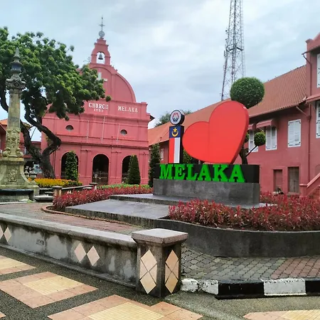Favourite Homestay Melaka - 8Pax,4Br,4Bath